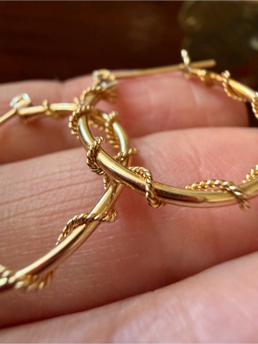 Vintage 14K Gold Twisted Hoop Earrings. Stampd Appox 3/4th inch